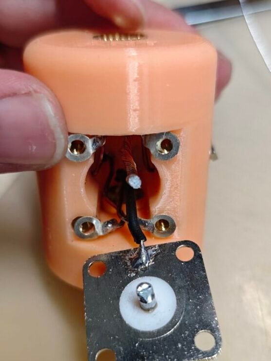 the antenna base, how to mount the so239 connector, picture 2