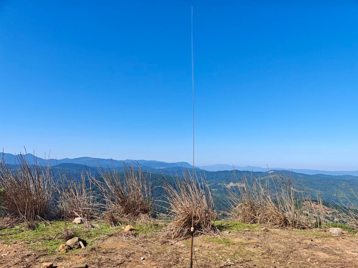 full view of the deployed antenna on a mountain top