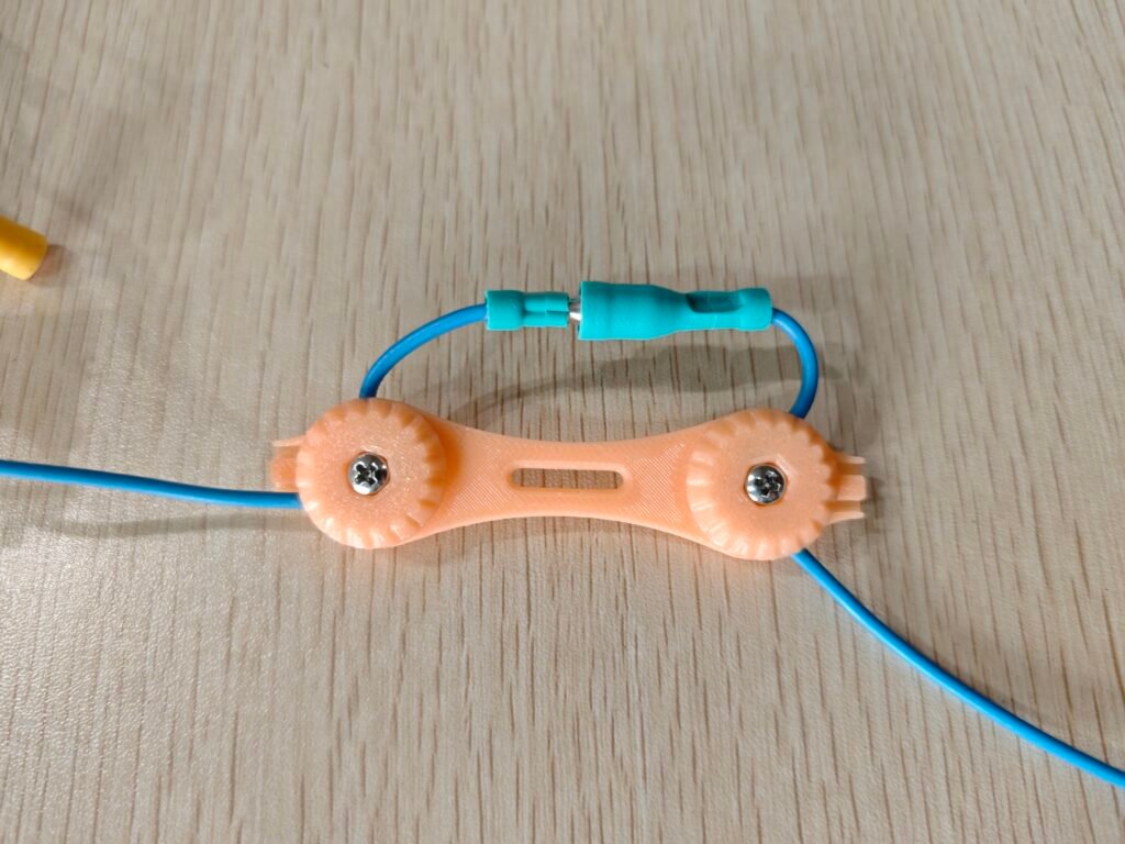 the bullet crimp connector and the 3d printed part