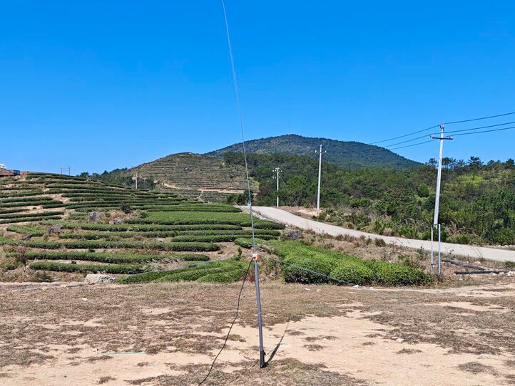 5.6m whip ground elevated vertical antenna for SOTA POTA activations overview