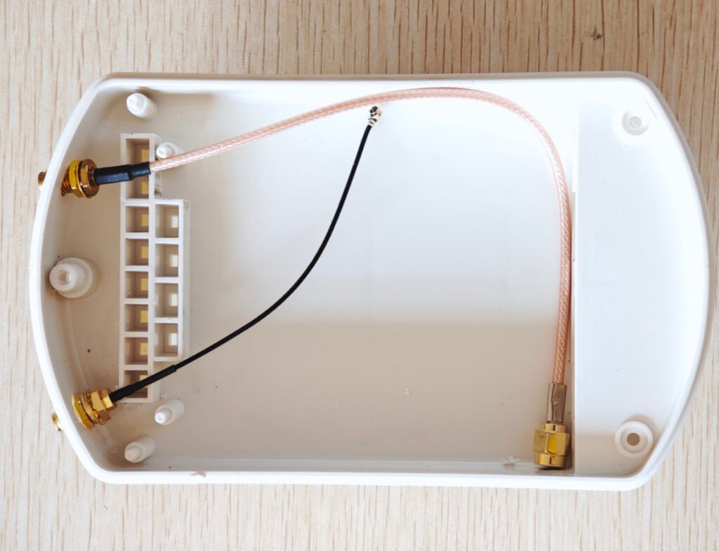 Waterproof AP/CPE enclosure drilled for SMA antenna extension cables